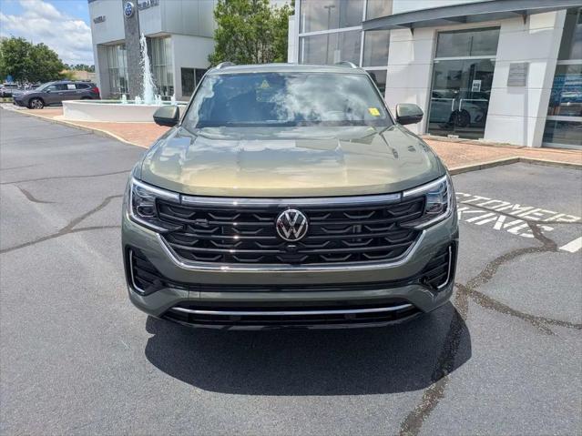 2026 Volkswagen Atlas Cross Sport SEL Premium R-Line