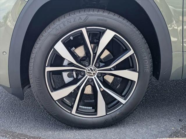 2026 Volkswagen Atlas Cross Sport SEL Premium R-Line