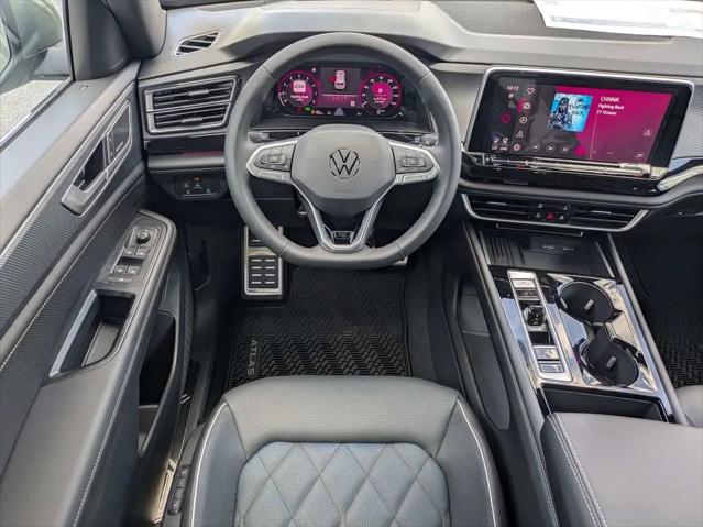 2026 Volkswagen Atlas Cross Sport SEL Premium R-Line
