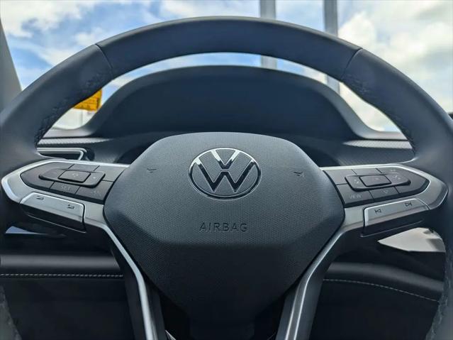 2026 Volkswagen Atlas Cross Sport SEL Premium R-Line