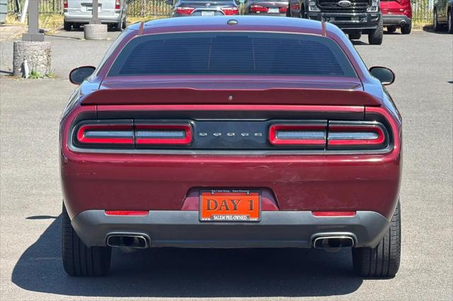 2018 Dodge Challenger SXT