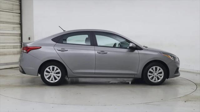 2022 Hyundai Accent SE
