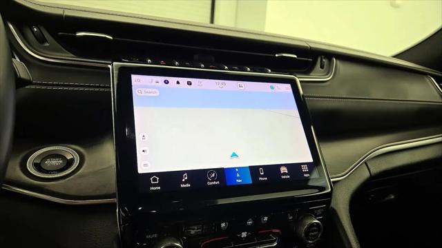 2022 Jeep Grand Cherokee L Overland 4x2