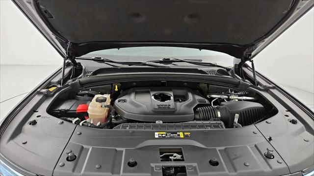 2022 Jeep Grand Cherokee L Overland 4x2