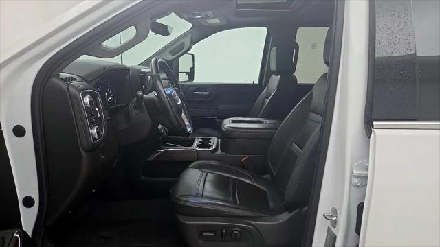 2022 GMC Sierra 3500HD 4WD Crew Cab Long Bed Denali