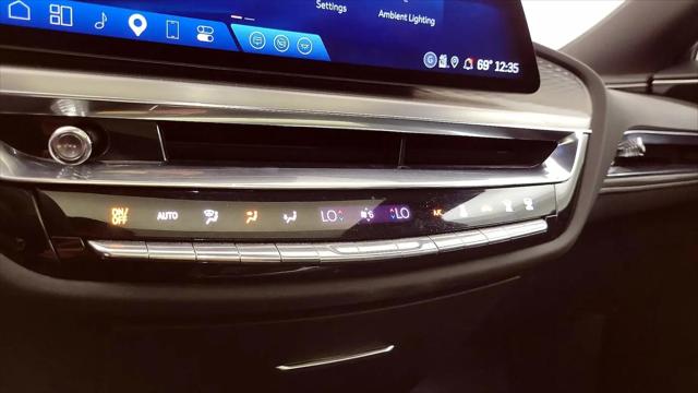 2025 Cadillac iQ Luxury 1 RWD