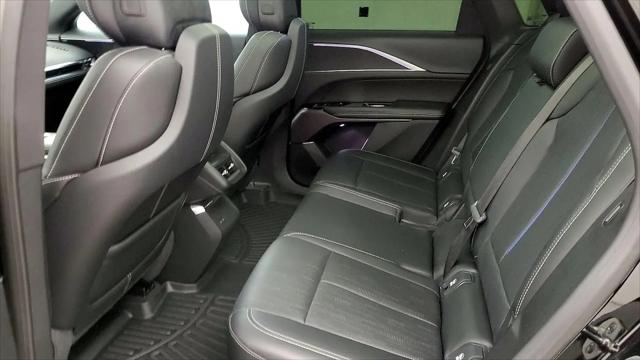 2025 Cadillac iQ Luxury 1 RWD