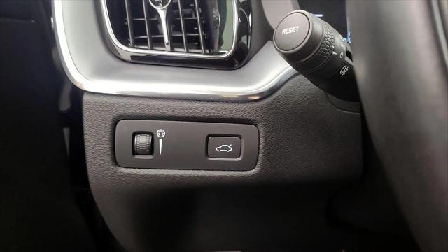 2019 Volvo XC60 T6 Momentum