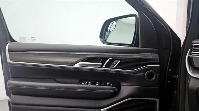 2023 Jeep Wagoneer Series III 4x2