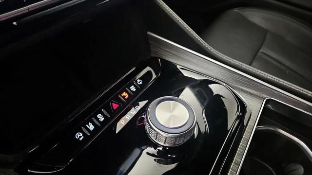 2023 Jeep Wagoneer Series III 4x2