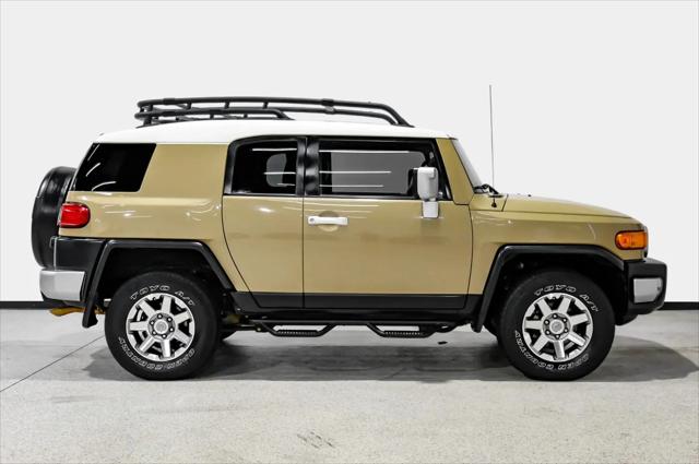 2014 Toyota FJ Cruiser Base