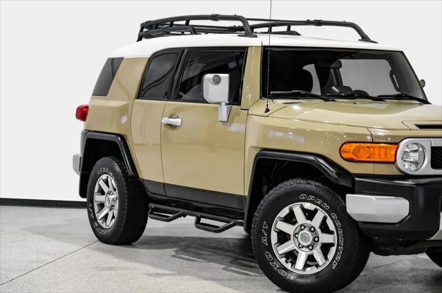 2014 Toyota FJ Cruiser Base