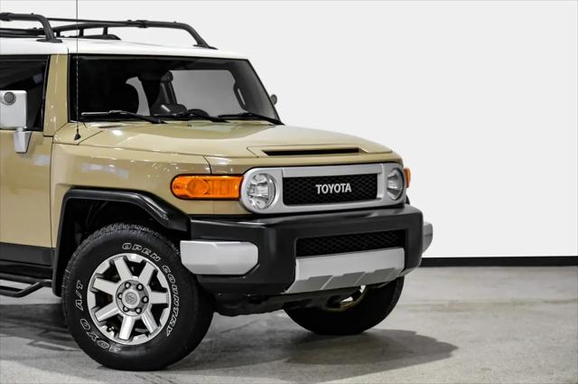 2014 Toyota FJ Cruiser Base