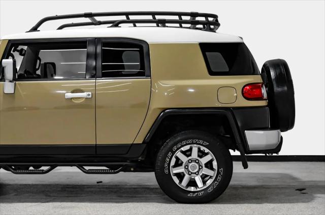 2014 Toyota FJ Cruiser Base