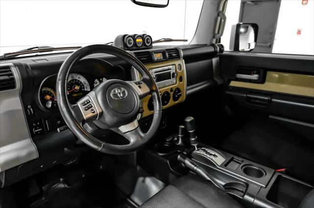 2014 Toyota FJ Cruiser Base