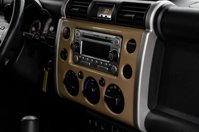 2014 Toyota FJ Cruiser Base