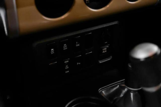 2014 Toyota FJ Cruiser Base