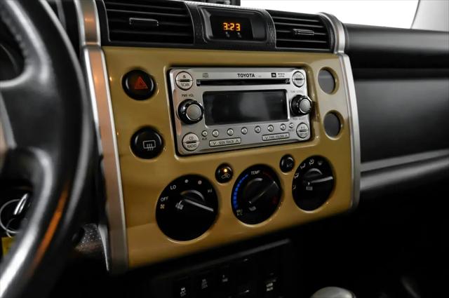 2014 Toyota FJ Cruiser Base