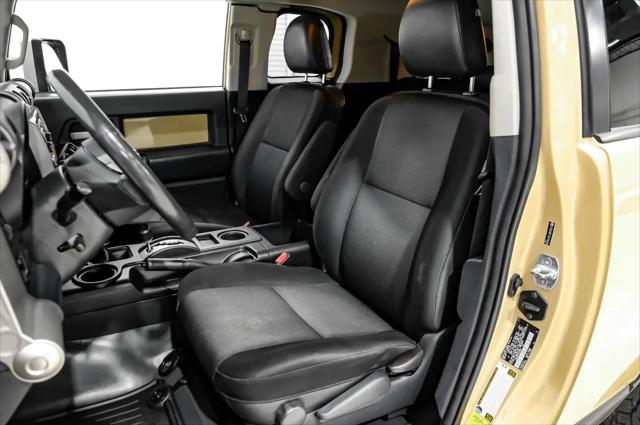 2014 Toyota FJ Cruiser Base