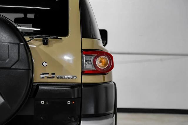 2014 Toyota FJ Cruiser Base