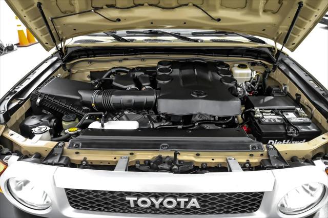 2014 Toyota FJ Cruiser Base