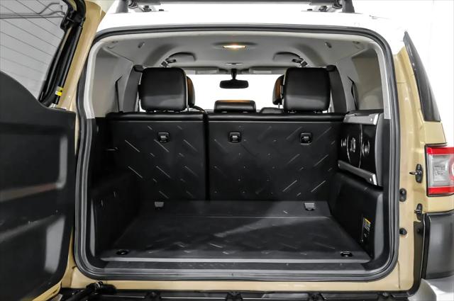 2014 Toyota FJ Cruiser Base