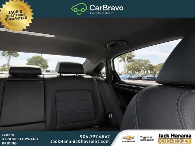 2021 Volkswagen Passat 2.0T R-Line
