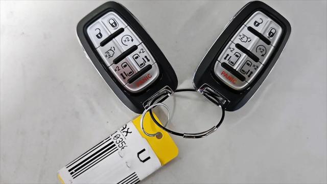2024 Chrysler Pacifica Hybrid Pinnacle