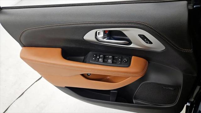 2024 Chrysler Pacifica Hybrid Pinnacle