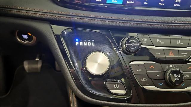 2024 Chrysler Pacifica Hybrid Pinnacle