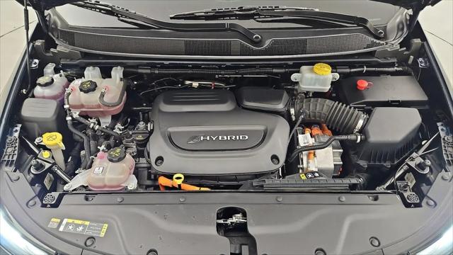 2024 Chrysler Pacifica Hybrid Pinnacle