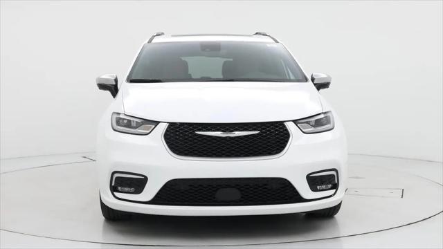 2023 Chrysler Pacifica Hybrid Pinnacle