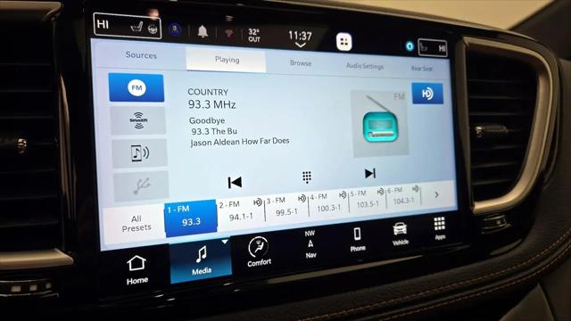 2023 Chrysler Pacifica Hybrid Pinnacle
