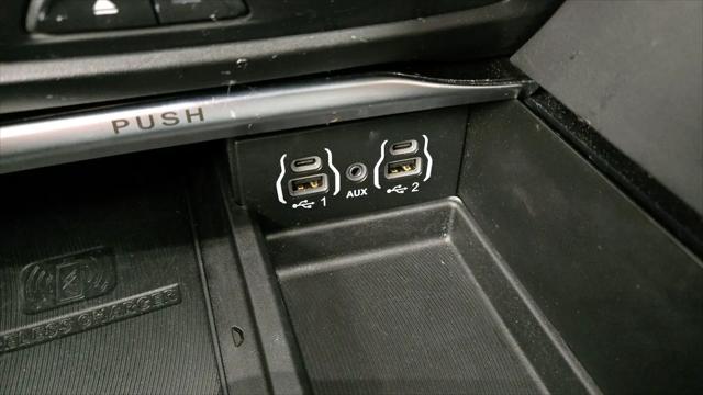 2023 Chrysler Pacifica Hybrid Pinnacle