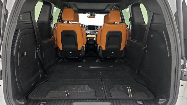 2023 Chrysler Pacifica Hybrid Pinnacle