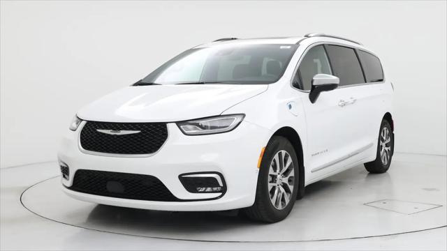 2023 Chrysler Pacifica Hybrid Pinnacle