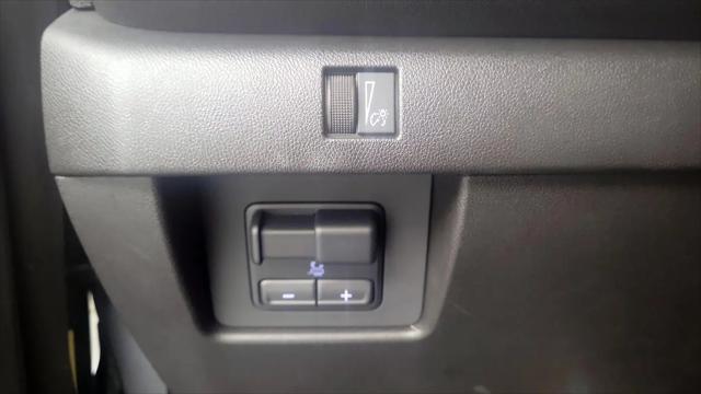 2023 Chevrolet Colorado 4WD Crew Cab Short Box Trail Boss