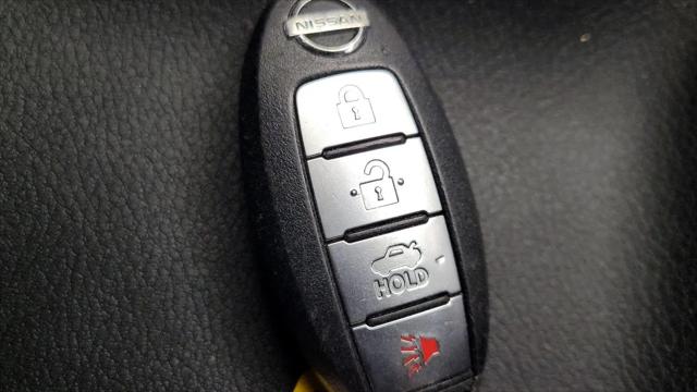 2021 Nissan Versa SV Xtronic CVT
