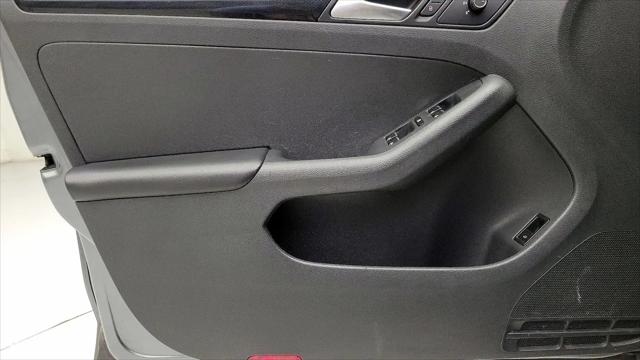 2017 Volkswagen Jetta 1.8T SEL