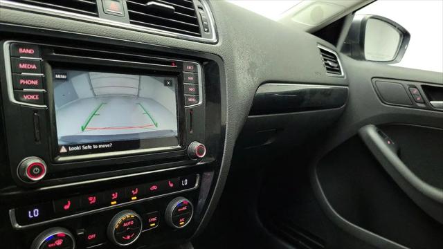 2017 Volkswagen Jetta 1.8T SEL