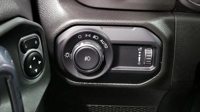 2023 Jeep Wrangler 4-Door Sahara 4x4