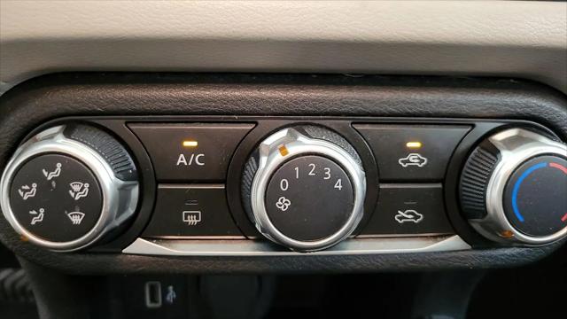 2021 Nissan Versa SV Xtronic CVT