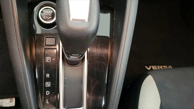 2021 Nissan Versa SV Xtronic CVT
