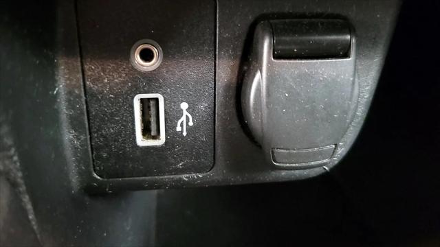 2021 Nissan Versa SV Xtronic CVT