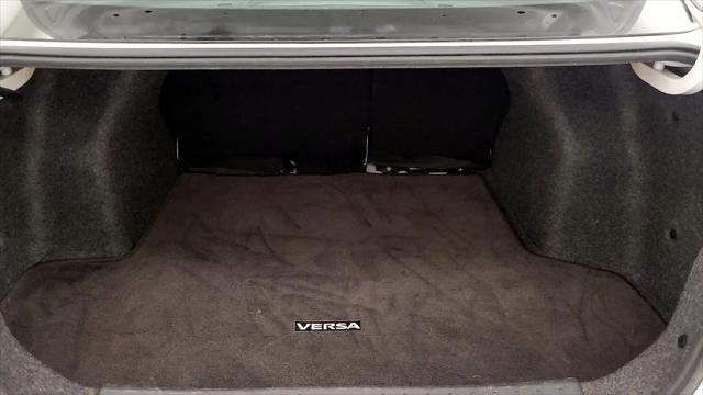 2021 Nissan Versa SV Xtronic CVT