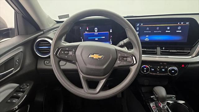 2025 Chevrolet Trax FWD LT