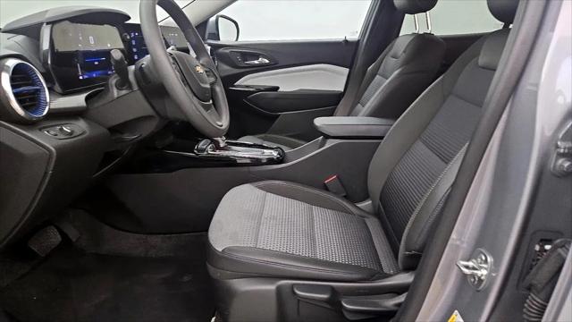 2025 Chevrolet Trax FWD LT