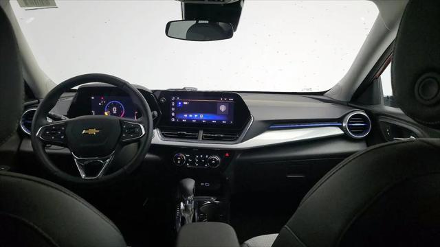 2025 Chevrolet Trax FWD LT