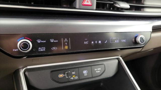 2025 Kia Carnival MPV LXS