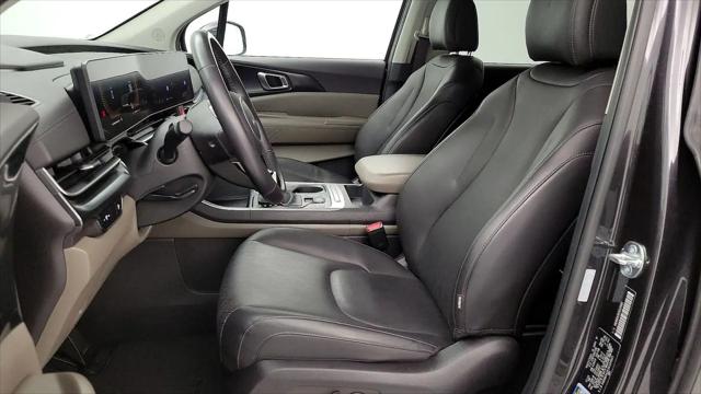 2025 Kia Carnival MPV LXS